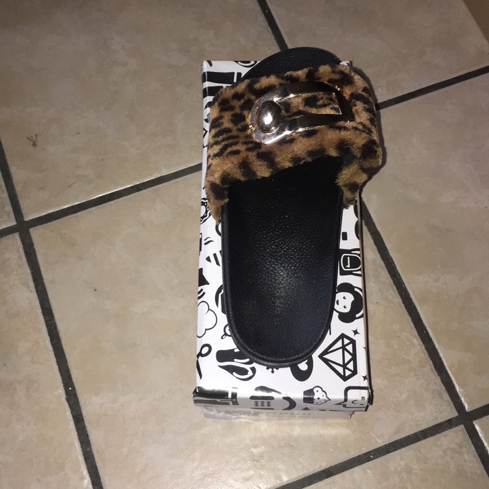 Shoes - Picture 3 of 3